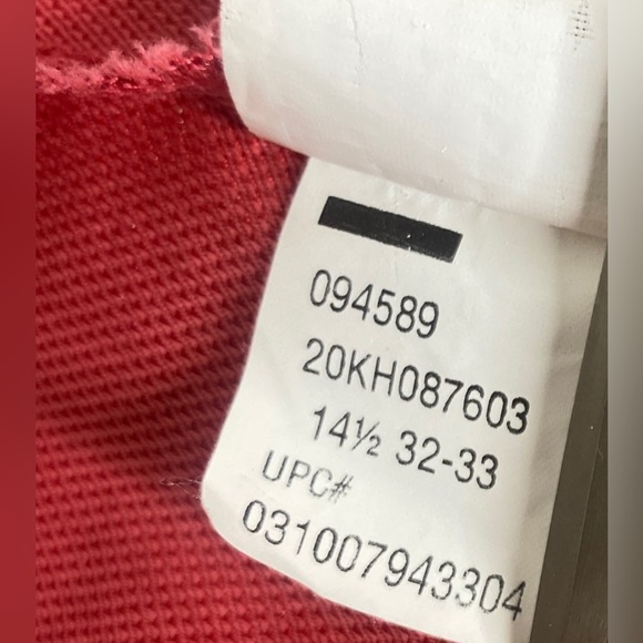 Van Heusen Fitted Easy-Care Pique Spread-Collar Dress Shirt - Picture 6 of 9